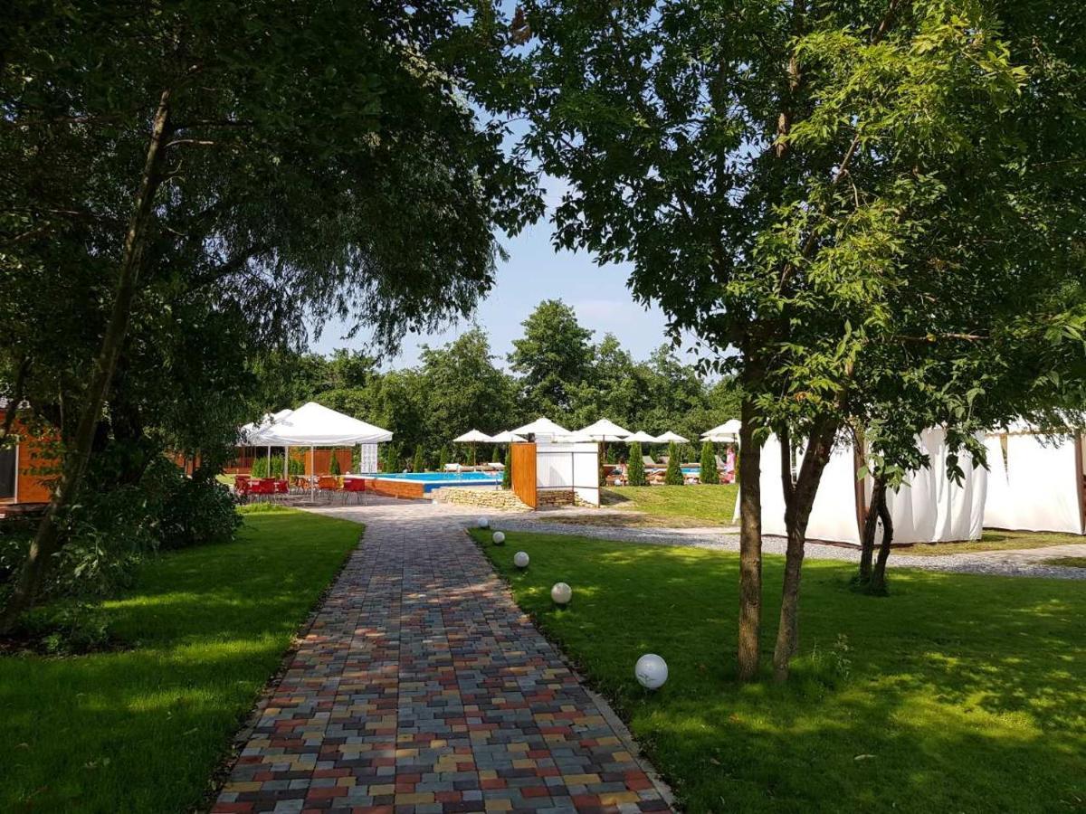 Liman Park Eco Hotel Stara Zbur'yivka Экстерьер фото