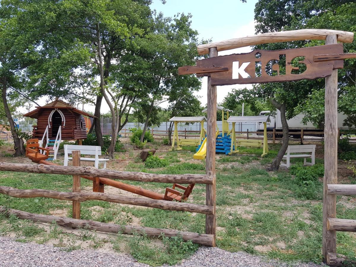 Liman Park Eco Hotel Stara Zbur'yivka Экстерьер фото